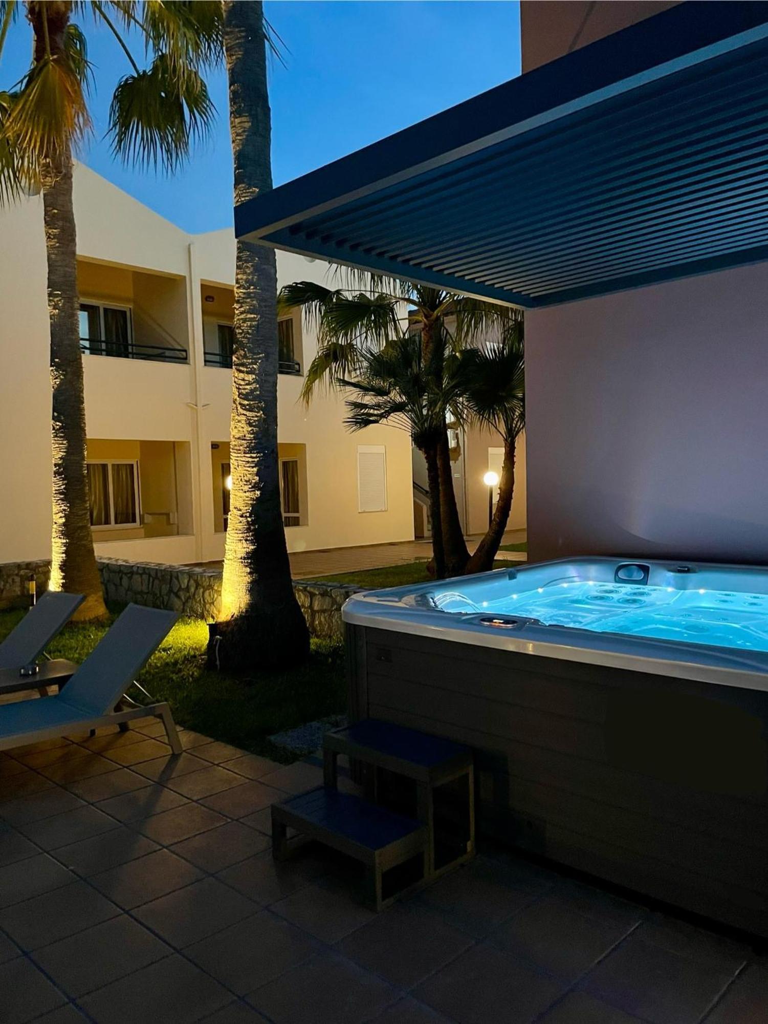 Theos Holidays Appart hôtel Kato Daratso